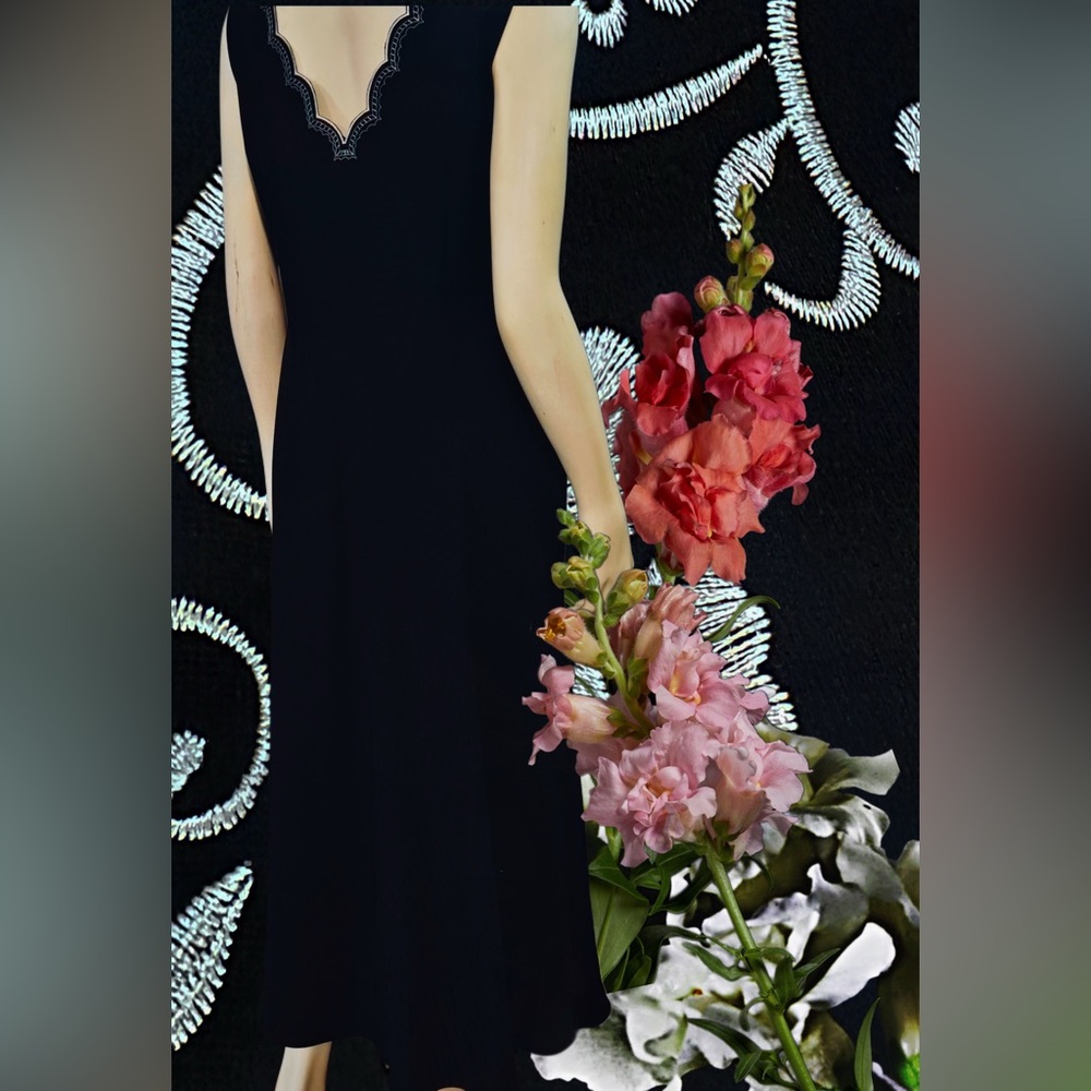 Dress Barn Black Sheath Midi Dress V-Neck Sleeveless